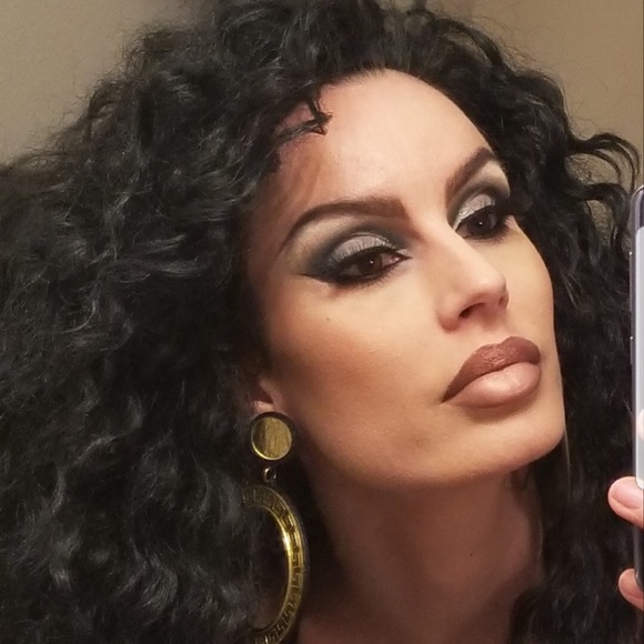 Meet your Posher, Leyla - Picture 6 of 10